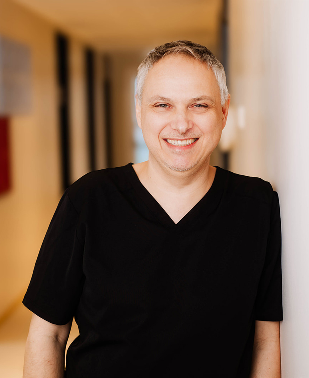 Dr. David Müller